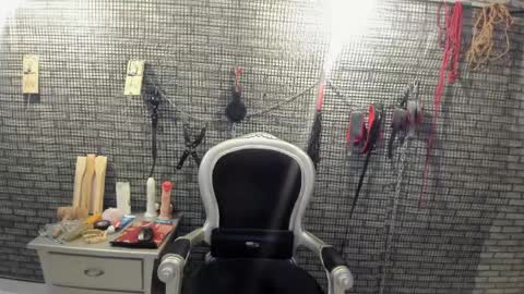 Hillary  online show from 04/10/26, 10:53