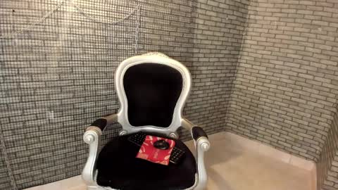 Hillary  online show from 04/11/26, 06:34