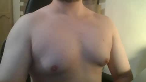 Snapshot of himbo_fox chatting on 07/17/26, 04:08 Himbo fox online show from 07/17/26, 04:08