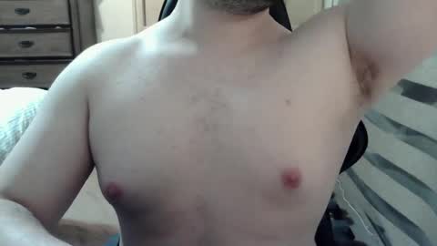 Snapshot of himbo_fox chatting on 08/08/26, 03:30 Himbo fox online show from 08/08/26, 03:30