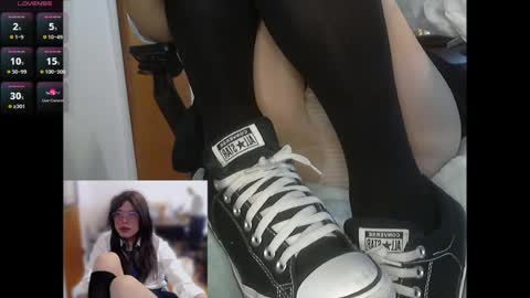 Snapshot of himeko_cd chatting on 07/06/26, 07:05 Himeko online show from 07/06/26, 07:05