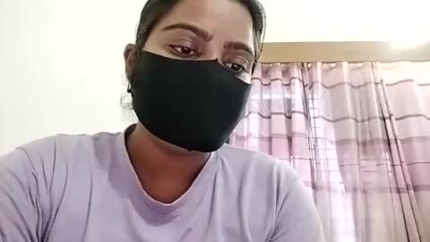 himuhimu22 online show from 12/03/25, 08:34