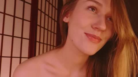 Hina online show from 12/24/24, 05:23