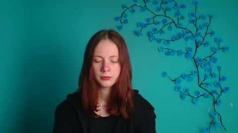 Hinata online show from 04/11/26, 05:34