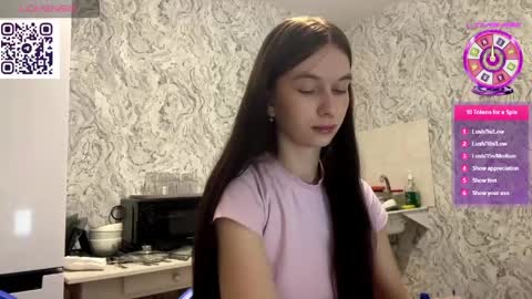 Hina online show from 05/29/26, 09:57