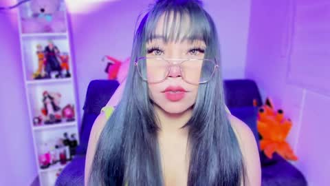 Hinata online show from 01/12/25, 02:35