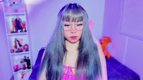 Hinata online show from 02/01/25, 03:52