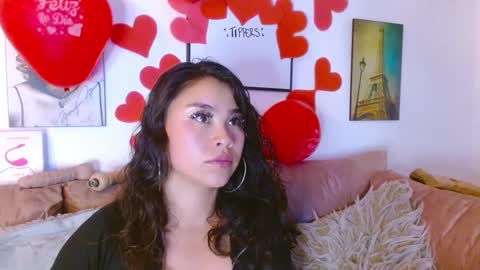 Snapshot of hinataleecs chatting on 02/18/25, 09:54 hinata lee online show from 02/18/25, 09:54