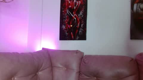 hinata lee online show from 12/14/25, 09:36