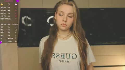 Hina online show from 03/26/26, 01:49