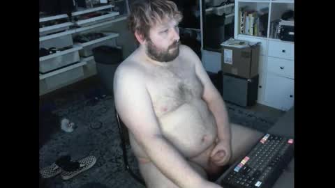 hipguy91 online show from 12/18/25, 09:10