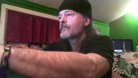 hippiedad333 online show from 04/16/26, 07:09