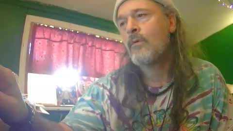 hippiedad333 online show from 05/28/26, 10:18