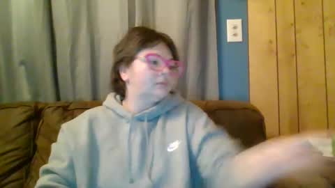 Bella online show from 02/13/25, 04:11