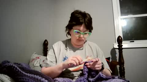 Bella online show from 03/07/25, 01:09