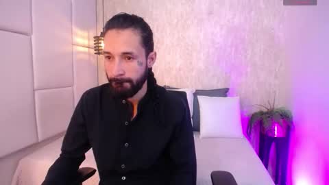 Hisoka online show from 02/25/26, 07:45