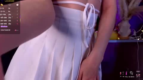 Ella online show from 03/26/26, 06:57