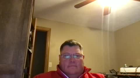 Snapshot of hmmtat chatting on 03/05/25, 10:54 hmmtat online show from 03/05/25, 10:54