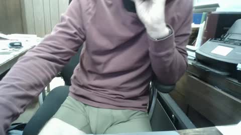 Snapshot of hnic9999 chatting on 12/14/24, 10:39 Nick online show from 12/14/24, 10:39