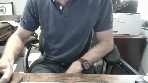 Snapshot of hnic9999 chatting on 10/12/25, 09:47 Nick online show from 10/12/25, 09:47