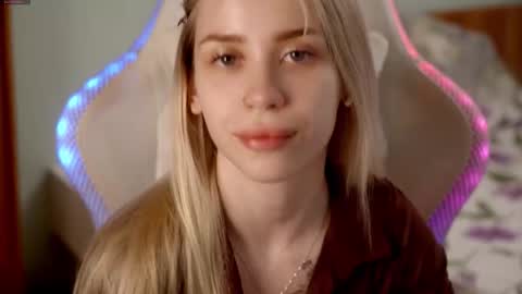 Holly online show from 03/17/26, 07:28