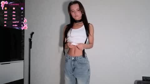 Sofia online show from 12/05/25, 06:22