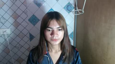 Snapshot of hoelykarina chatting on 02/23/26, 05:05 Karina3 online show from 02/23/26, 05:05