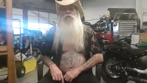 Hogschlong63 online show from 11/02/25, 07:49