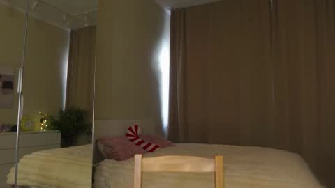 Moni Monica online show from 03/11/26, 08:09