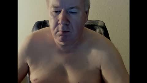 Holger online show from 10/13/25, 04:07