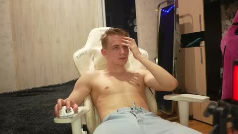 Extaz  Athrey  Howard online show from 10/10/25, 08:30