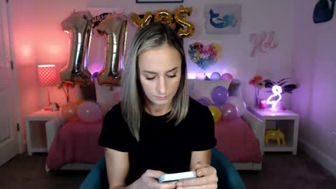 Holi Hurricane online show from 02/22/25, 05:12