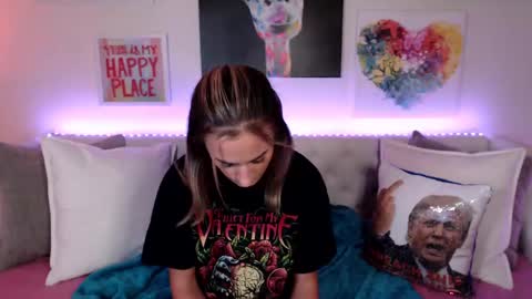 Holi Hurricane online show from 02/27/25, 04:31