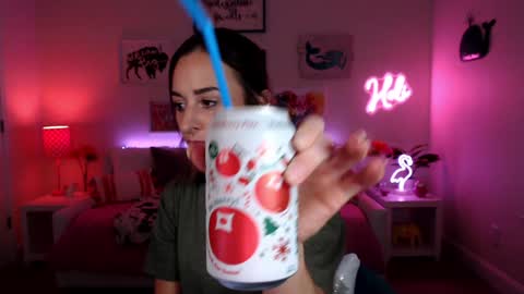 Holi Hurricane online show from 12/01/25, 03:22