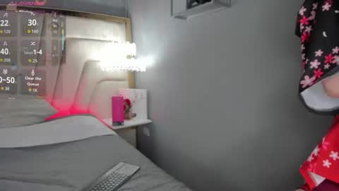 Snapshot of hollannd_ chatting on 07/09/26, 05:17 Holland online show from 07/09/26, 05:17