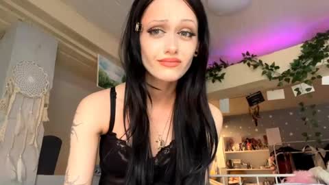 Ava online show from 05/31/26, 04:14
