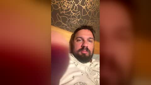 holliesdollies90 online show from 05/02/26, 07:41