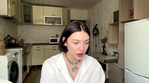 Snapshot of hollisguerrette chatting on 02/25/26, 05:17 Sofia online show from 02/25/26, 05:17