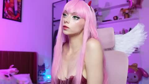 Holli online show from 05/17/26, 12:45