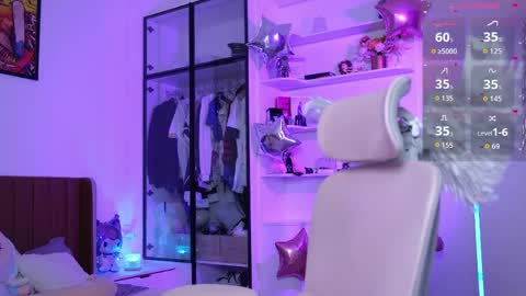 Holli online show from 05/27/26, 12:24