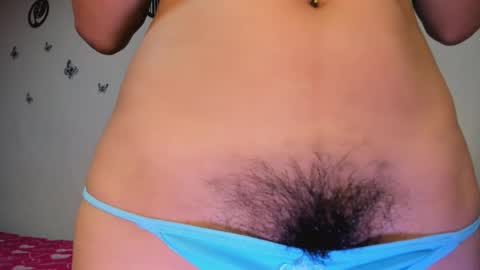 holly... online show from 04/30/26, 02:56