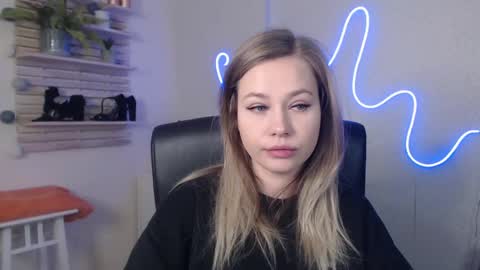 Holly online show from 12/09/24, 03:29