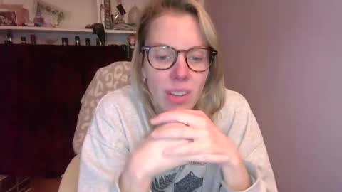 holly_bourbon online show from 11/21/25, 02:43