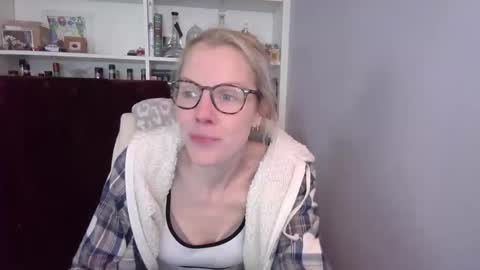 holly_bourbon online show from 03/14/26, 06:46