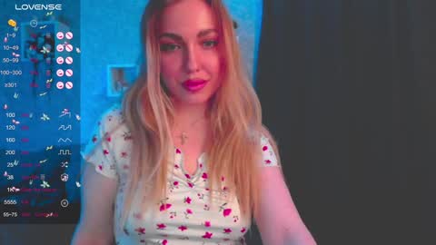 holly_molly8 online show from 01/21/25, 06:23