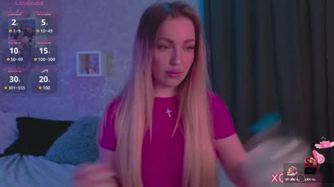 holly_molly8 online show from 02/12/25, 07:24