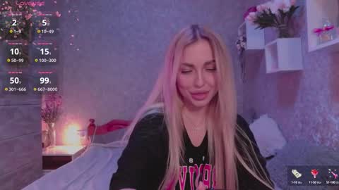 holly_molly8 online show from 10/04/25, 05:55