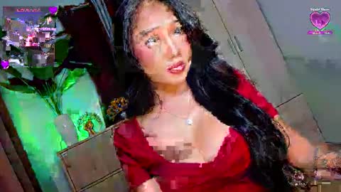 Snapshot of holly_preciousxx chatting on 06/06/26, 01:05 Hi Im Precious online show from 06/06/26, 01:05