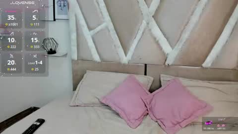 Holly online show from 07/14/26, 05:01