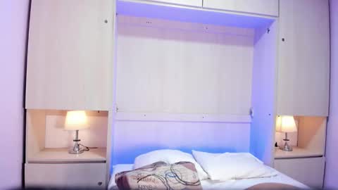 Sofia online show from 02/10/26, 12:09